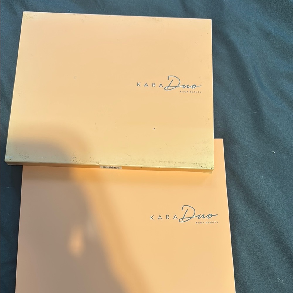Kara Beauty Duo Eyeshadow Palette